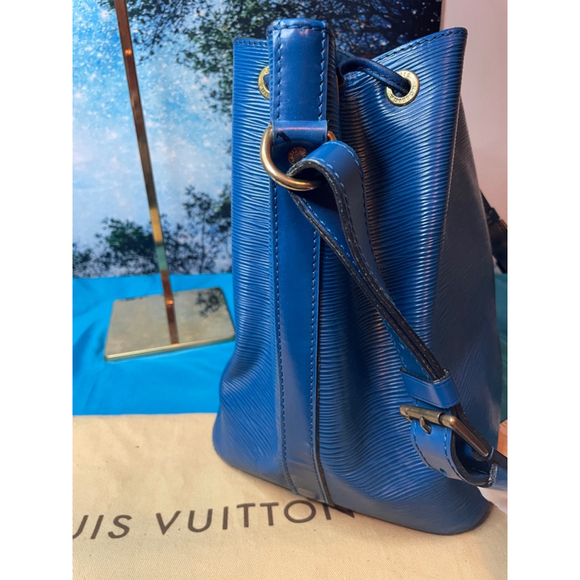 Louis Vuitton Epi Leather Petit Noe Bucket Bag Blue Vintage (LVb2) - Picture 12 of 15